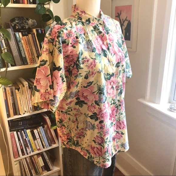Vintage floral button down top - Picture 5 of 8